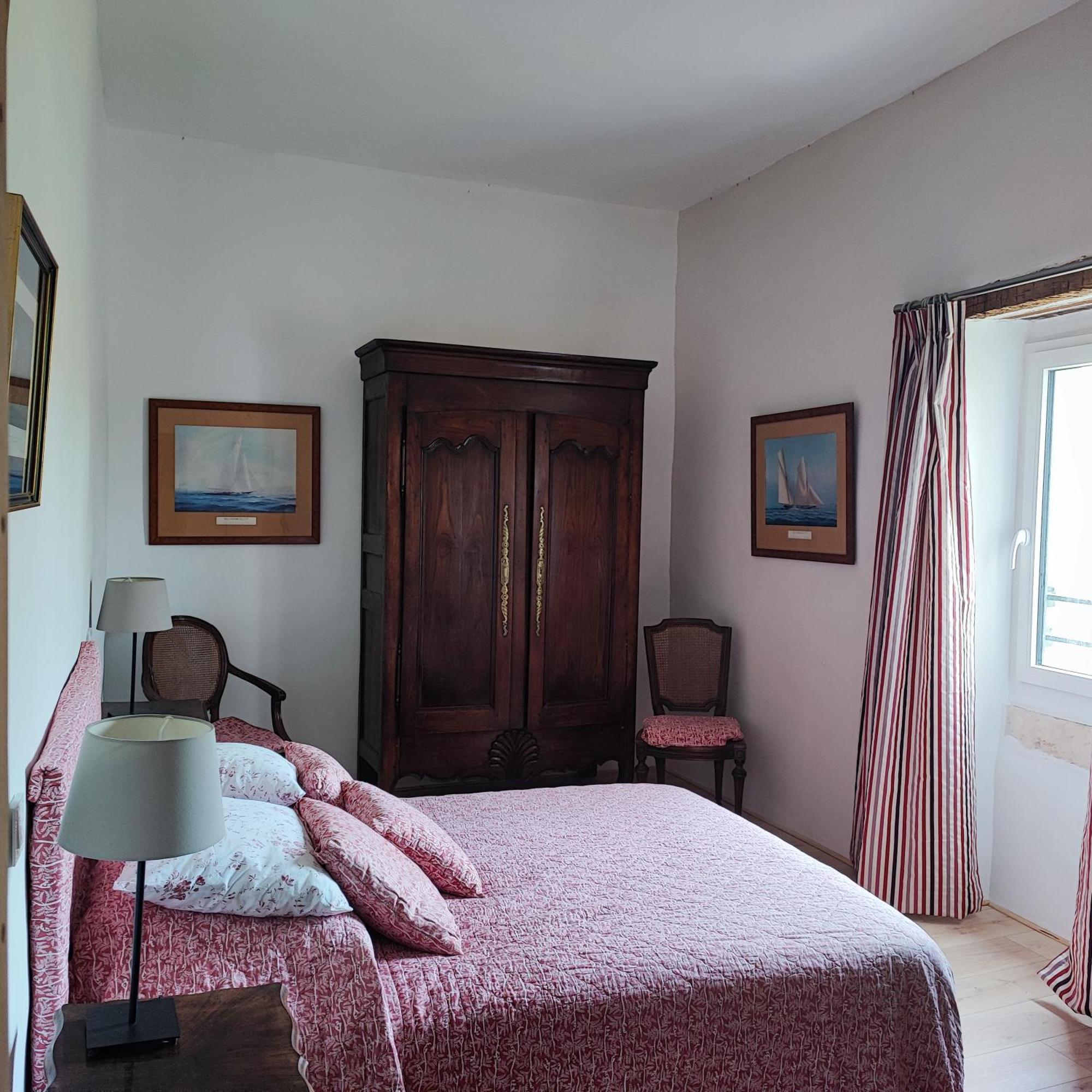 Magnanerie De Sainte Croix Hotell Exteriör bild