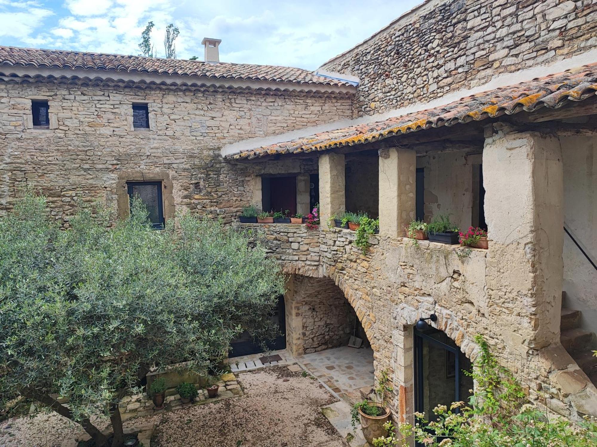 Magnanerie De Sainte Croix Hotell Exteriör bild