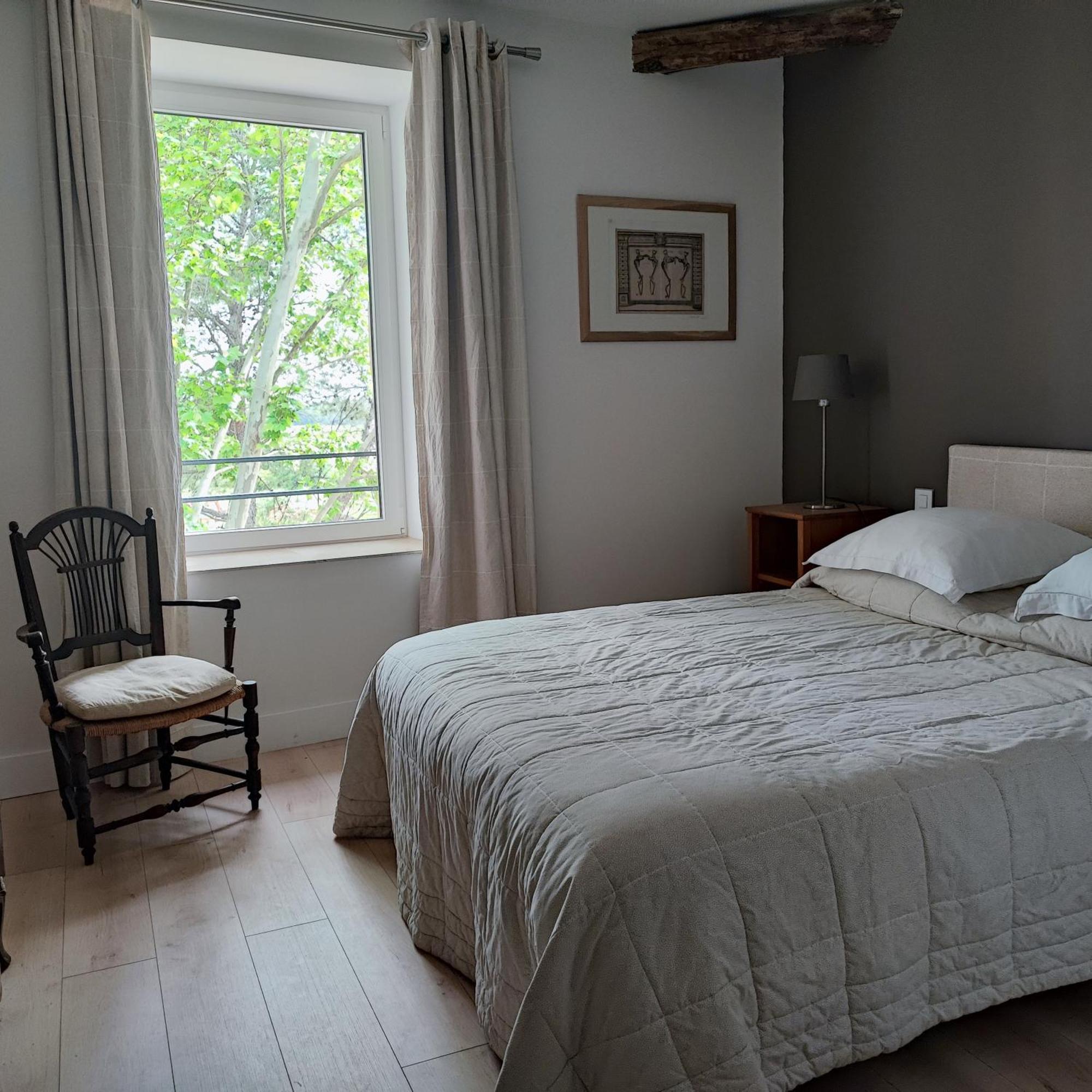 Magnanerie De Sainte Croix Hotell Rum bild